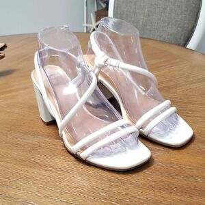 Kaari Blue Womans Laurel, White Block Heel Sandals, 7.5